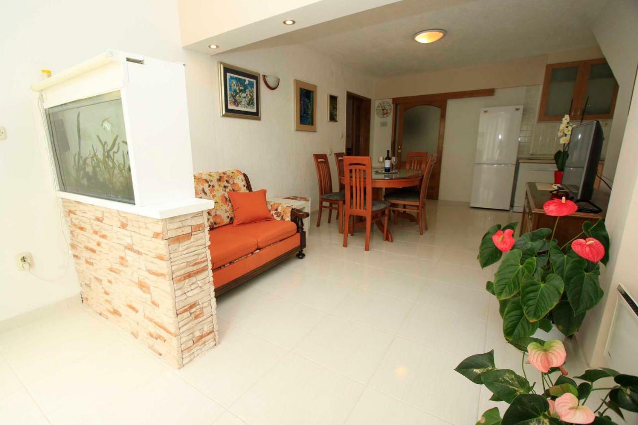 מאקרסקה Apartmani Ivona & Ivo מראה חיצוני תמונה