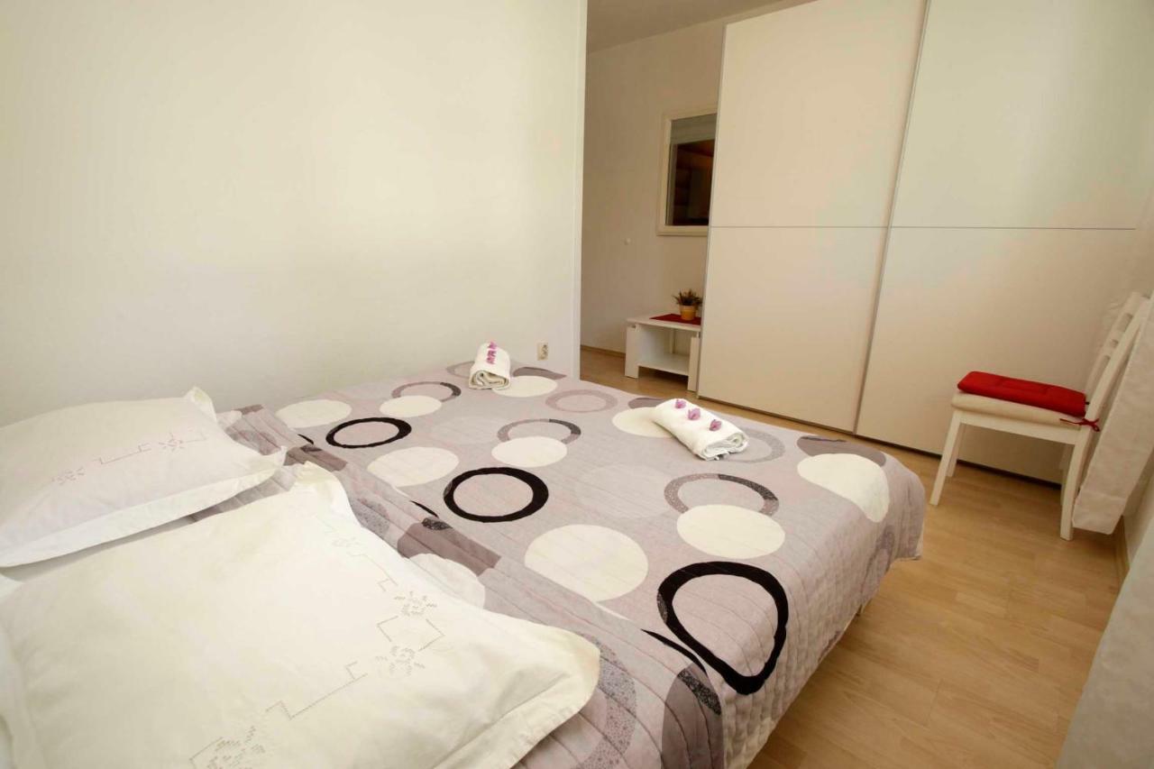 מאקרסקה Apartmani Ivona & Ivo מראה חיצוני תמונה