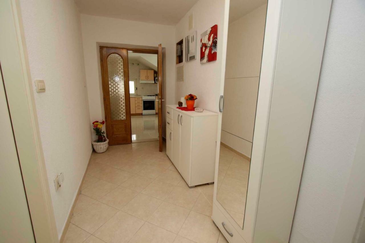 מאקרסקה Apartmani Ivona & Ivo מראה חיצוני תמונה
