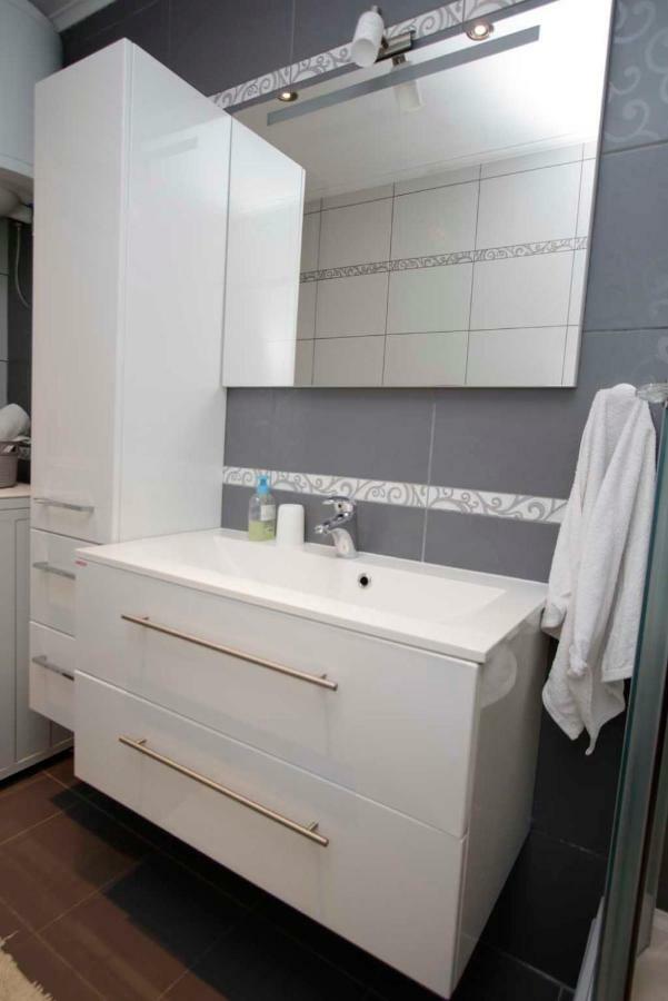 מאקרסקה Apartmani Ivona & Ivo מראה חיצוני תמונה