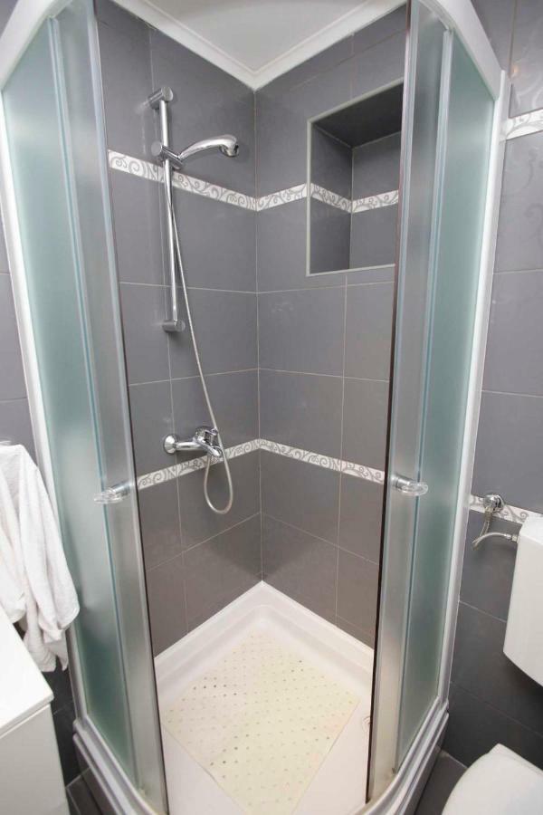 מאקרסקה Apartmani Ivona & Ivo מראה חיצוני תמונה